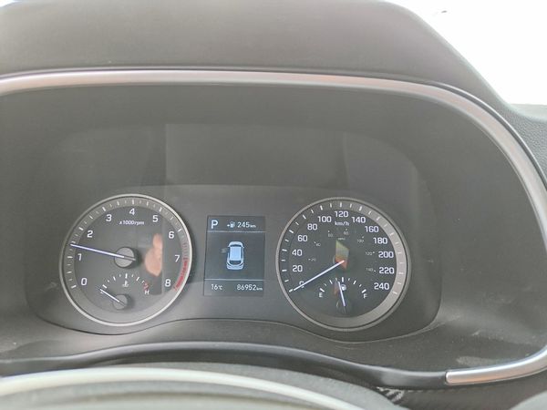 2019 HYUNDAI TUCSON SE