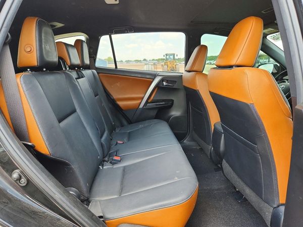 2016 TOYOTA RAV4 SE (S Grade)
