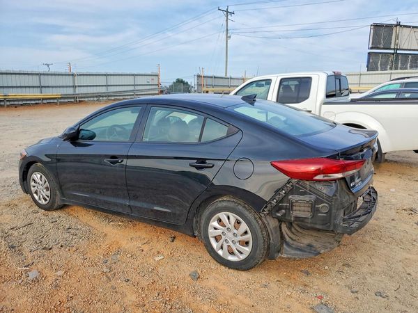 2018 HYUNDAI ELANTRA SE