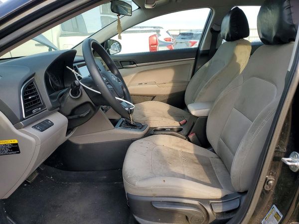 2018 HYUNDAI ELANTRA SE