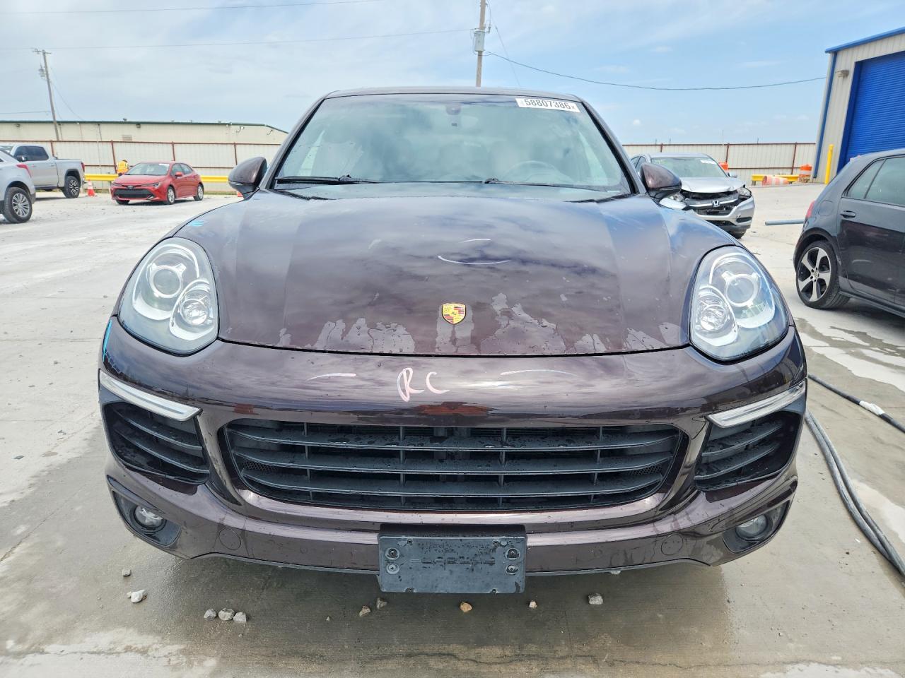 2016 PORSCHE CAYENNE