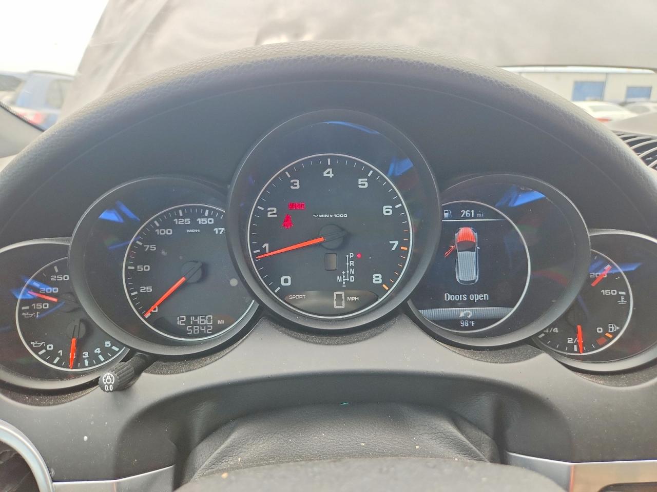 2016 PORSCHE CAYENNE
