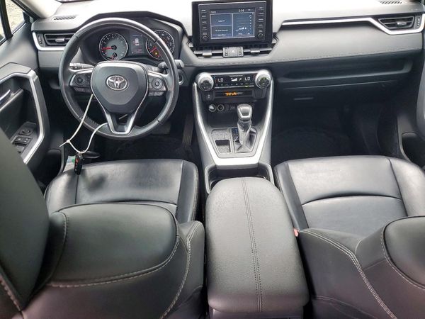 2019 TOYOTA RAV4 XLE Premium