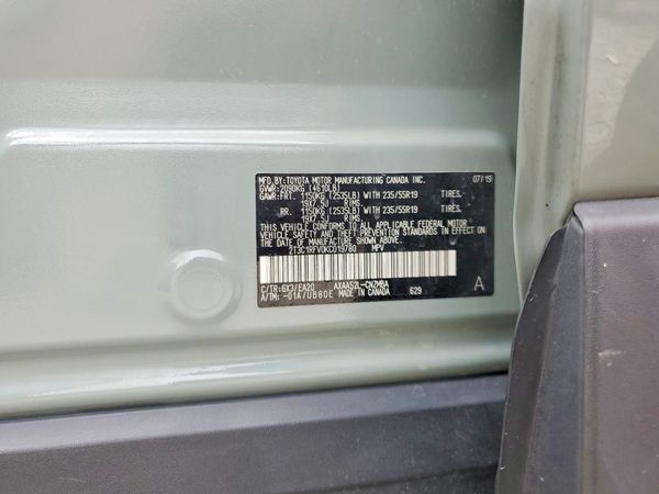 2019 TOYOTA RAV4 XLE Premium