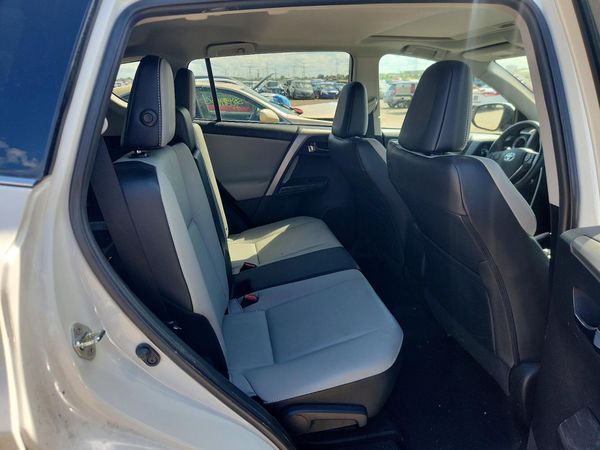 2017 TOYOTA RAV4 Ltd/SE Platinum