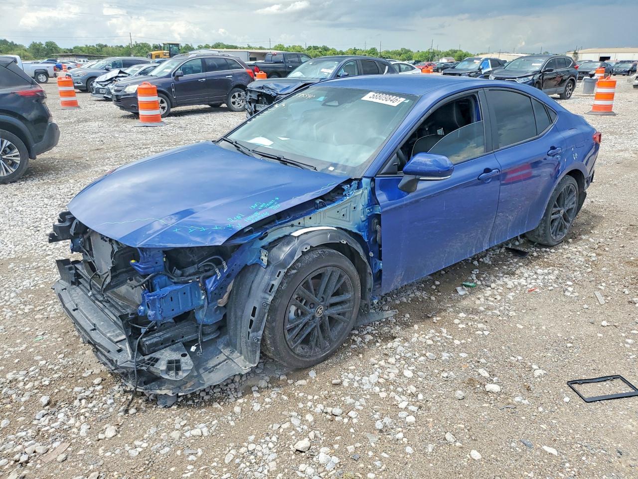 2025 TOYOTA CAMRY