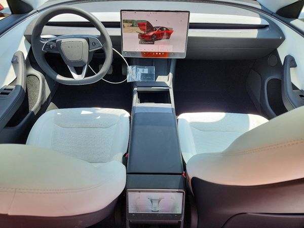 2026 TESLA MODEL 3