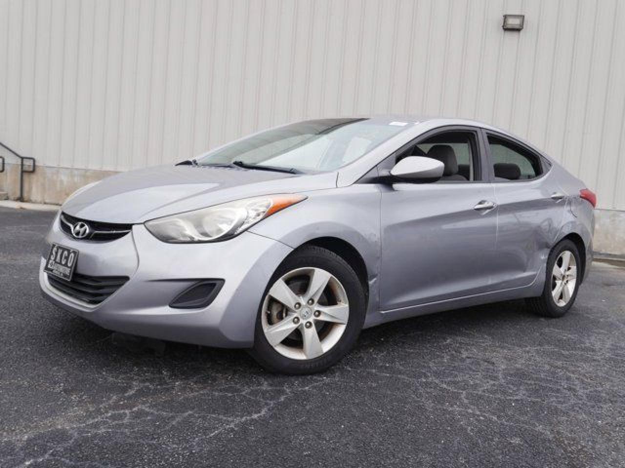 2013 HYUNDAI ELANTRA