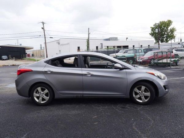 2013 HYUNDAI ELANTRA