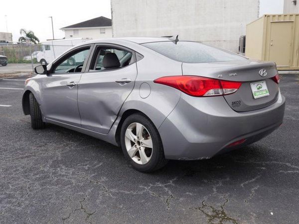 2013 HYUNDAI ELANTRA