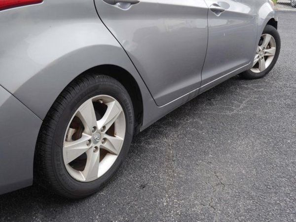 2013 HYUNDAI ELANTRA