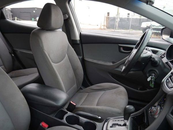 2013 HYUNDAI ELANTRA