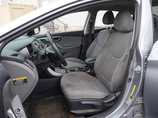 2013 HYUNDAI ELANTRA