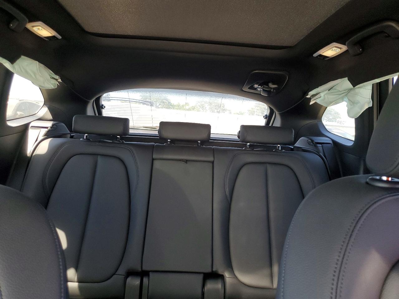 2022 BMW X1 sDrive28i