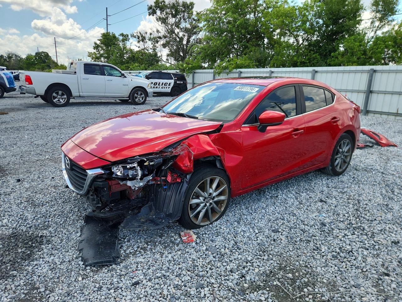 2018 MAZDA 3 Touring