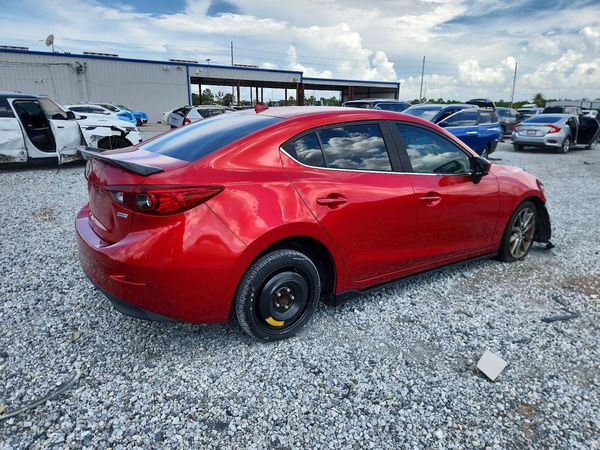2018 MAZDA 3 Touring