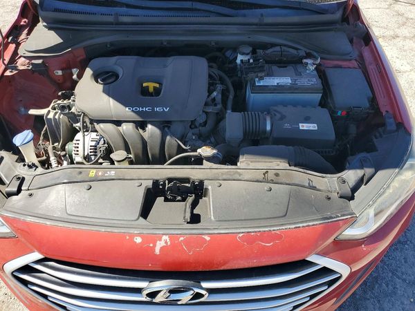 2018 HYUNDAI ELANTRA SE