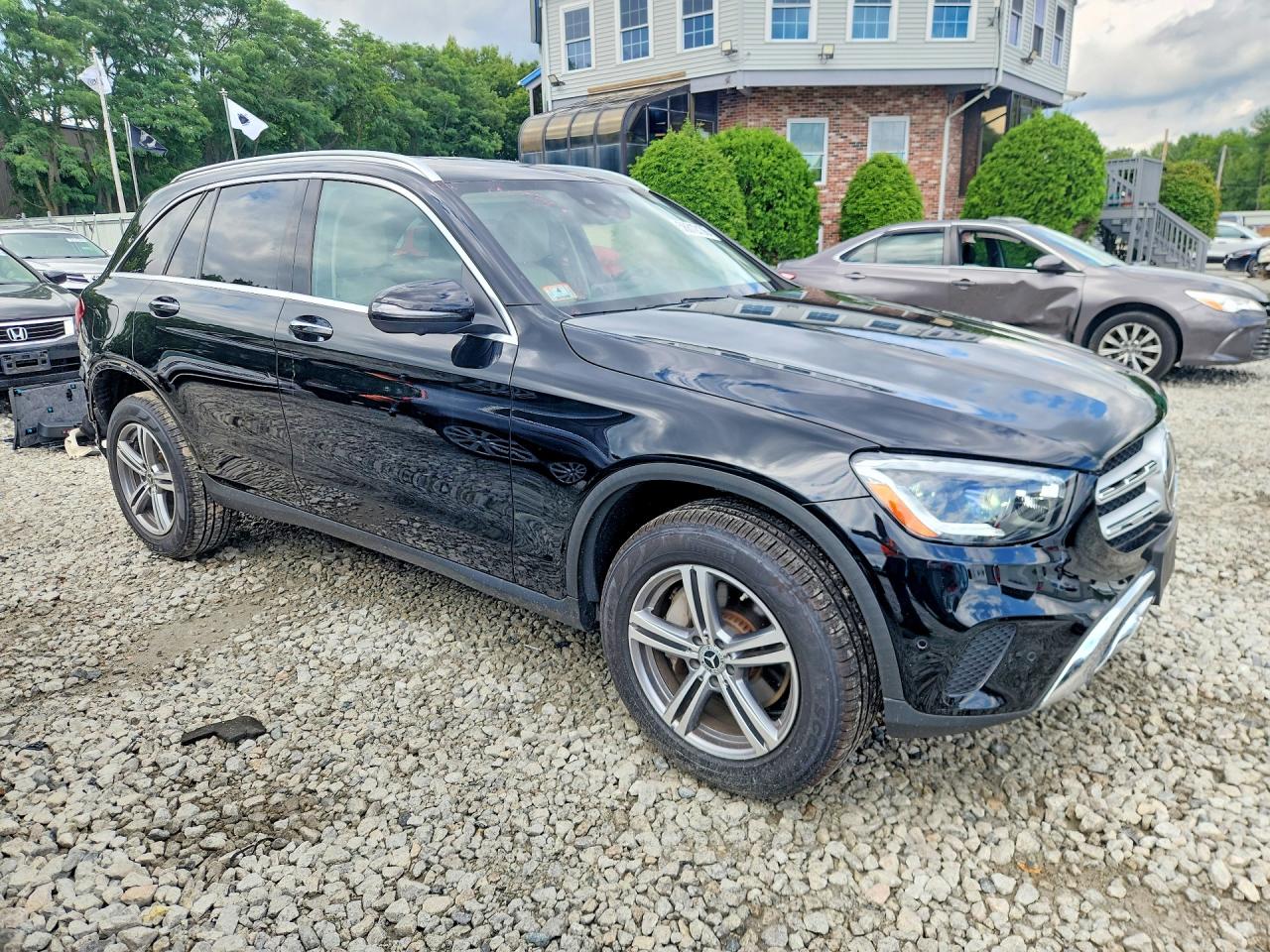 2022 MERCEDES-BENZ GLC GLC300 4MATIC