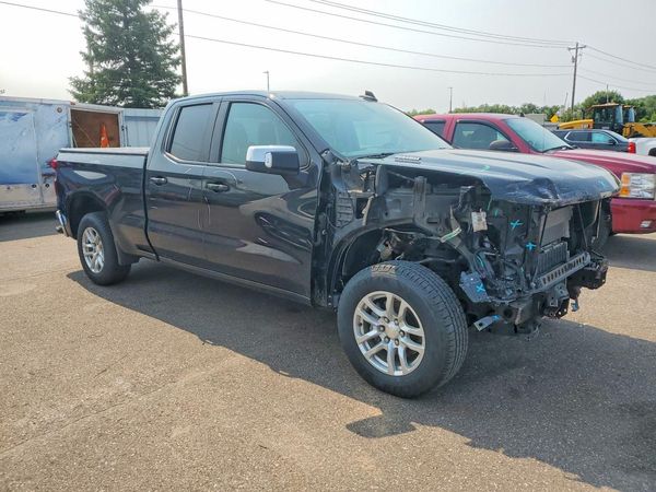 2022 CHEVROLET SILVERADO LT — Passenger 3/4