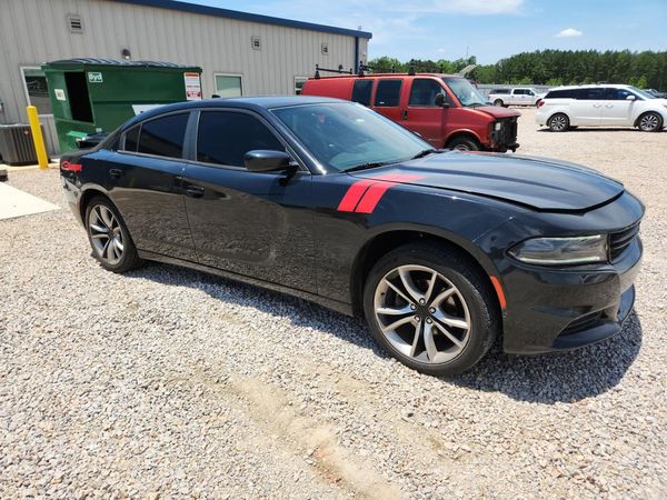2015 DODGE CHARGER SXT