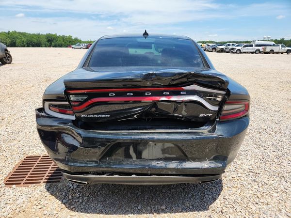 2015 DODGE CHARGER SXT