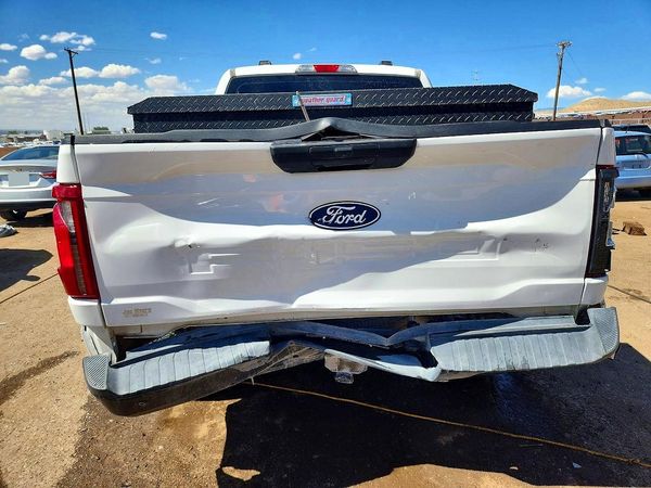 2025 FORD F150