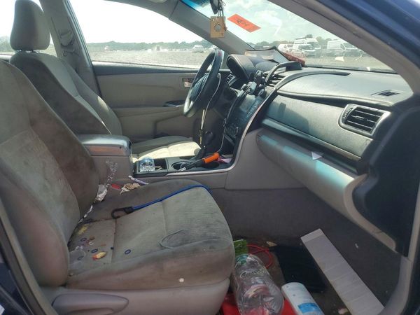 2015 TOYOTA CAMRY
