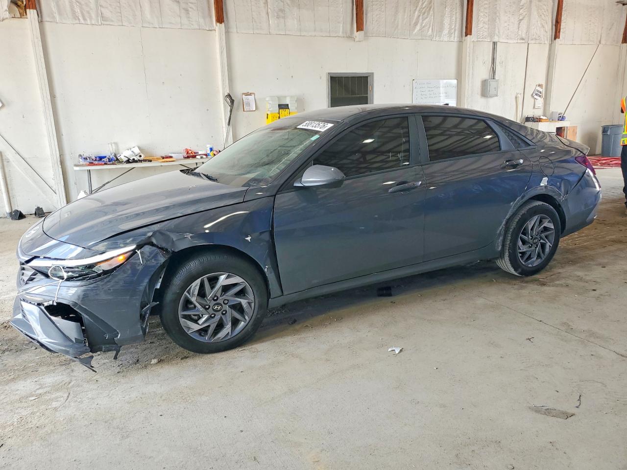 2024 HYUNDAI ELANTRA