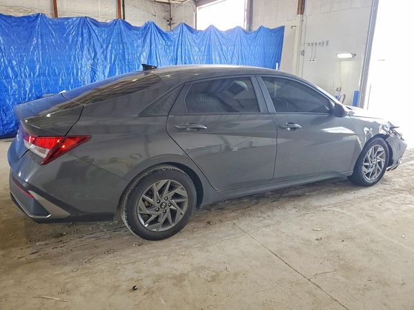 2024 HYUNDAI ELANTRA