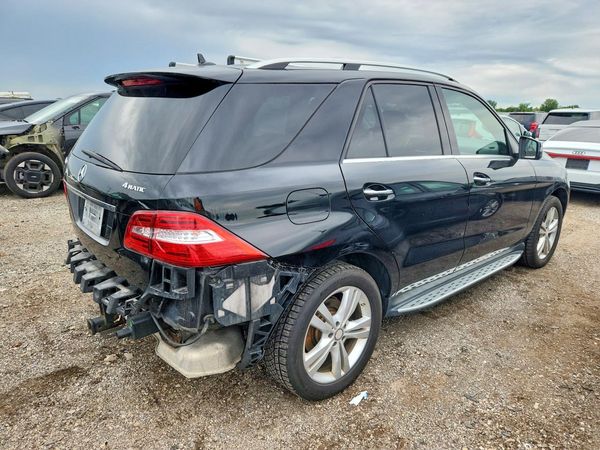 2015 MERCEDES-BENZ M CLASS ML350 4D SUV