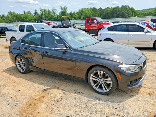 2017 BMW 330