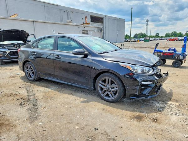 2021 KIA FORTE GT Line