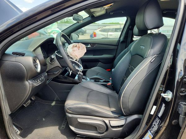 2021 KIA FORTE GT Line