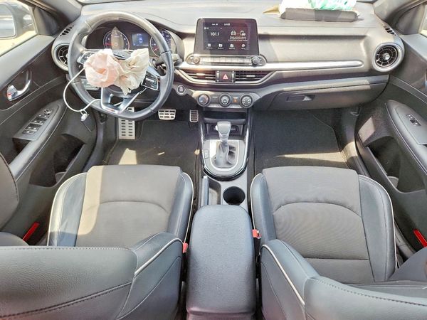 2021 KIA FORTE GT Line