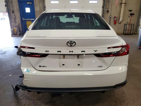 2025 TOYOTA CAMRY