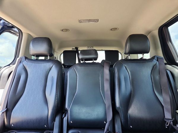 2023 KIA CARNIVAL