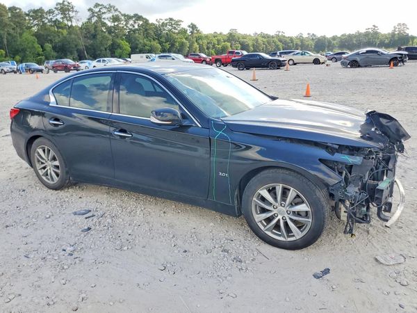 2016 INFINITI Q50