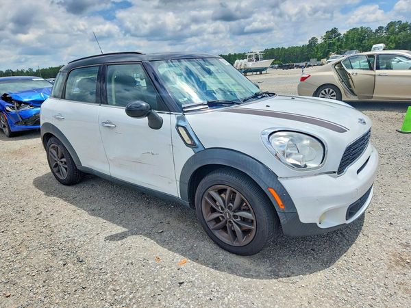2014 MINI COOPER