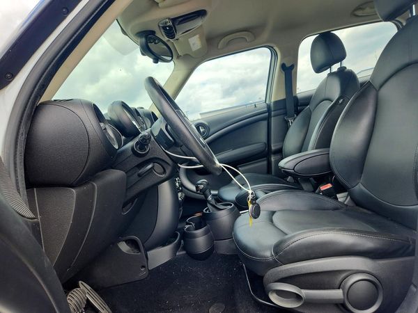 2014 MINI COOPER