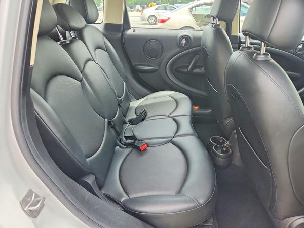 2014 MINI COOPER