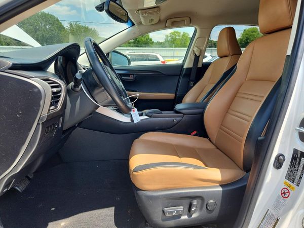 2015 LEXUS NX 200t Luxury