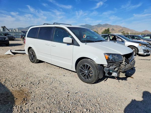 2017 DODGE GRAND CARAVAN GT