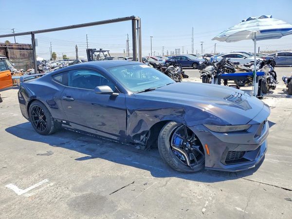 2025 FORD MUSTANG Dark Horse