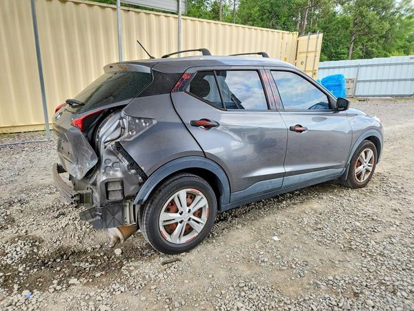 2018 NISSAN KICKS