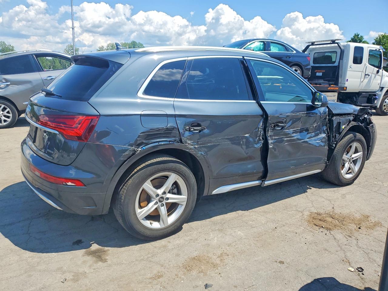 2021 AUDI Q5 quattro Premium