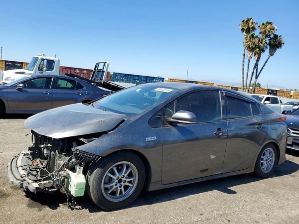 2017 TOYOTA PRIUS Three/Four/Four Adv