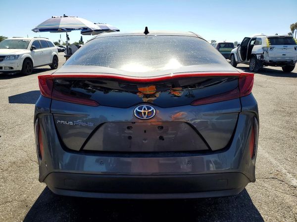 2017 TOYOTA PRIUS Three/Four/Four Adv