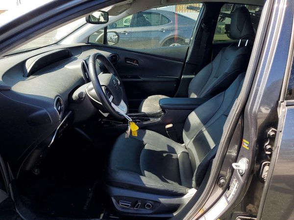 2017 TOYOTA PRIUS Three/Four/Four Adv