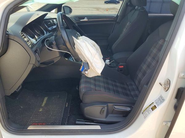 2018 VOLKSWAGEN GTI S, SE, Autobahn