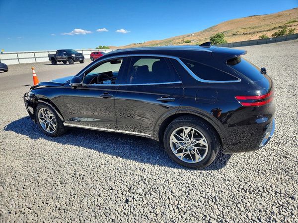 2025 GENESIS GV70